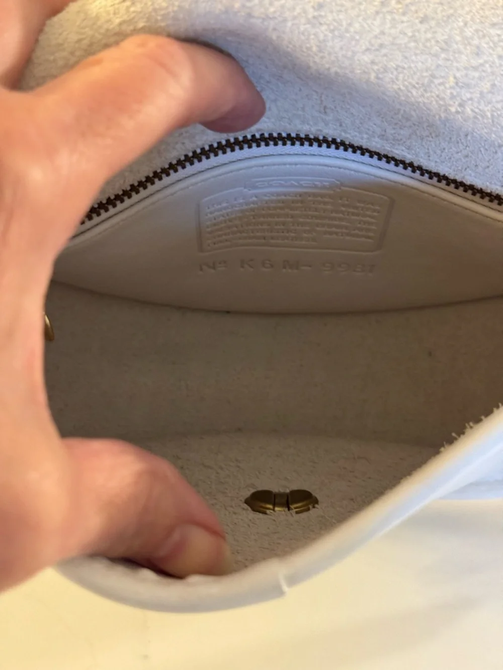 🤍 VINTAGE COACH WHITE LEATHER WATSON TURNLOCK CROSSBODY BAG #9981! - Picture 11 of 12